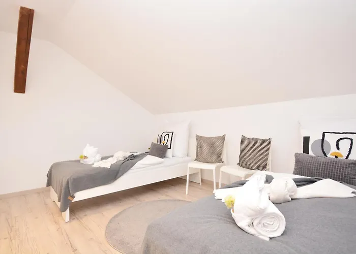 Daire Schindler Im Fraenkischen Seenland